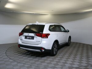 Mitsubishi Outlander 2018 2.0 CVT (146 л.с.) 4WD Intense+ c пробегом - фото 5