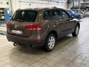 Volkswagen Touareg 2011 3.6 AT (249 л.с.) 4WD V6 (low) c пробегом - фото 3