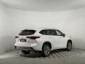 Новый Toyota 2024 2.0 AT (248 л.с.) 4WD Premium  - фото 6
