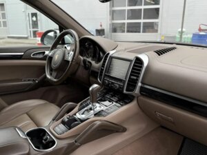 Porsche Cayenne 2014 Diesel 3.0d AT (245 л.с.) 4WD Diesel Tiptronic c пробегом - фото 3
