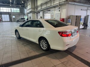 Toyota Camry 2014 2.0 AT (148 л.с.) Стандарт плюс c пробегом - фото 4