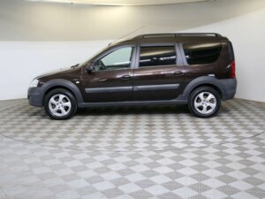Lada (ВАЗ) Largus 2019 Cross 1.6 MT (106 л.с.) Luxe (5 мест) c пробегом - фото 8