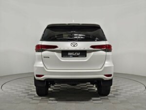 Toyota Fortuner 2020 2.7 MT (166 л.с.) 4WD Стандарт c пробегом - фото 4