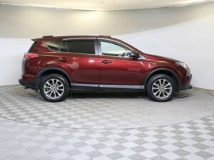 Toyota RAV4 2018 2.5 AT (180 л.с.) 4WD Престиж Safety c пробегом - фото 4