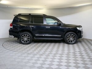 Toyota Land Cruiser 2018 4.5d AT (249 л.с.) 4WD Престиж c пробегом - фото 4