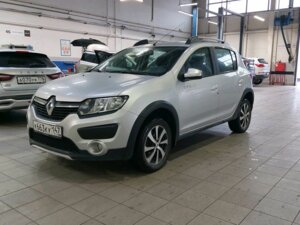 Renault Sandero 2015 Stepway 1.6 MT (102 л.с.)  c пробегом - фото 2