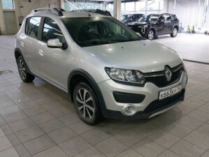 Renault Sandero 2015 Stepway 1.6 MT (102 л.с.)  c пробегом - фото 5