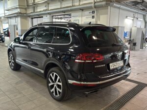 Volkswagen Touareg 2018 3.6 AT (249 л.с.) 4WD Wolfsburg Edition c пробегом - фото 3