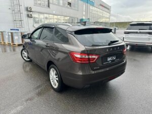 Lada (ВАЗ) Vesta 2019 SW 1.8 MT (122 л.с.) Luxe (2017-2019) c пробегом - фото 2