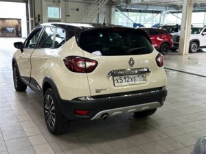 Renault Kaptur 2017 1.6 CVT (114 л.с.) Extreme c пробегом - фото 2