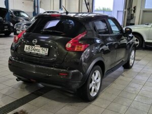 Nissan Juke 2012 1.6 CVT (117 л.с.) SE c пробегом - фото 3
