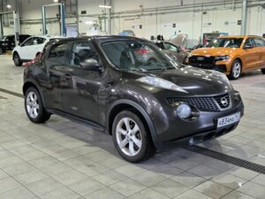 Nissan Juke 2012 1.6 CVT (117 л.с.) SE c пробегом - фото 4