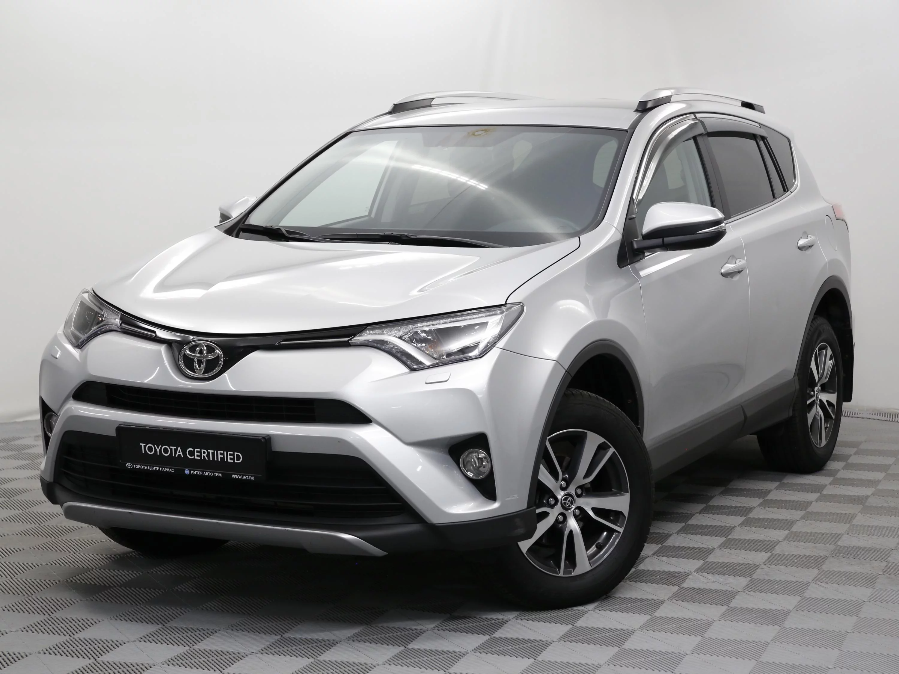 Toyota RAV4 2.5 AT (180 л.с.) 4WD, 2017, IV поколение (CA40) Рестайлинг,  Серебристый (продано) – заказ №111813