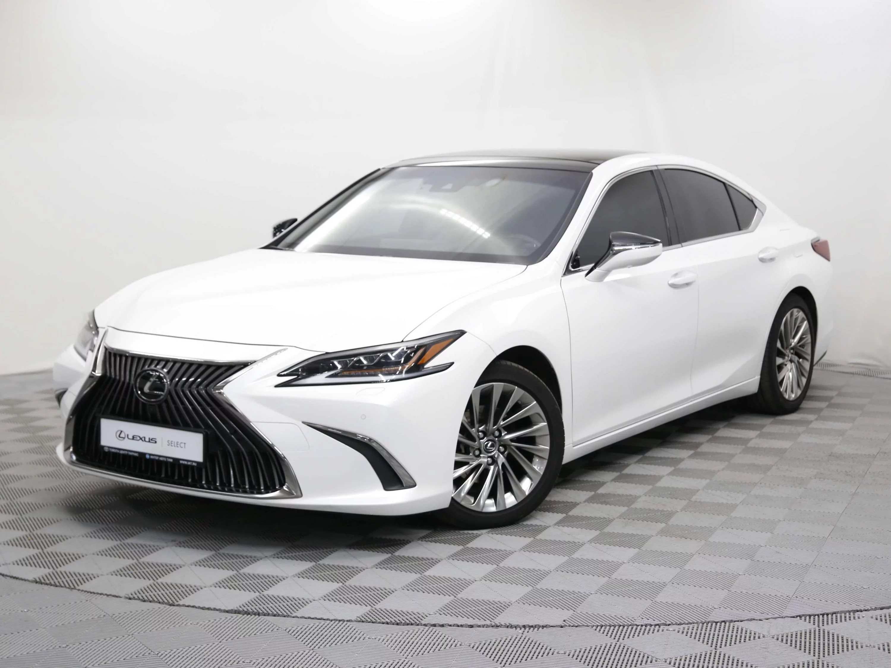 Lexus ES 350 3.5 AT (249 л.с.), 2018, VII поколение, Белый (продано) –  заказ №115855