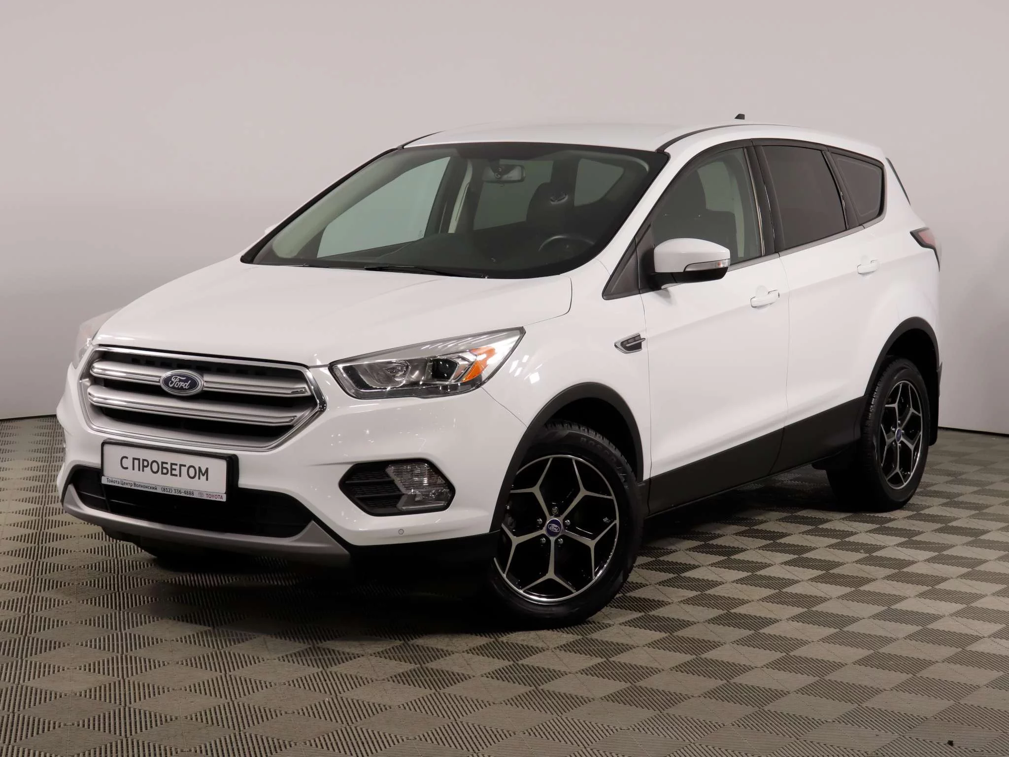 Ford Kuga 2.5 AT (150 л.с.), 2017, II поколение Рестайлинг, Белый (продано)  – заказ №91122