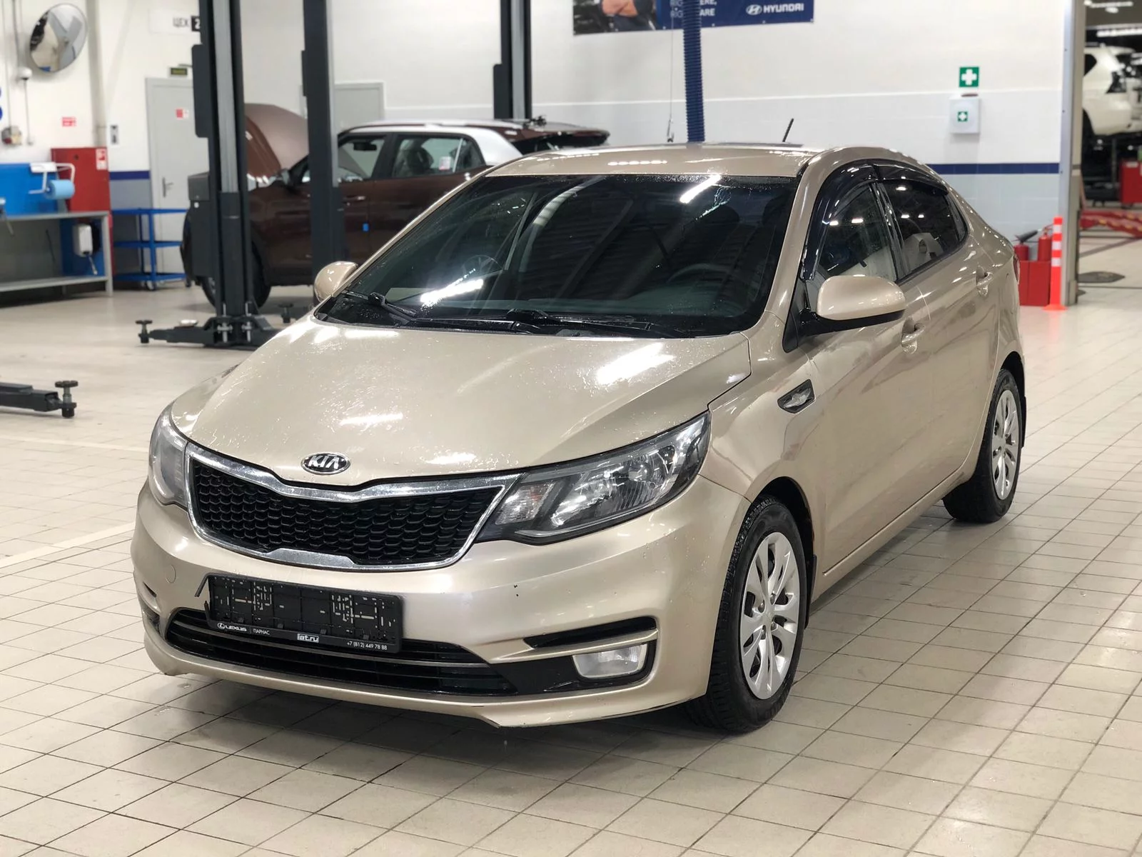 Kia Rio 1.4 MT (107 л.с.), 2015, III поколение Рестайлинг, Бежевый  (продано) – заказ №116001