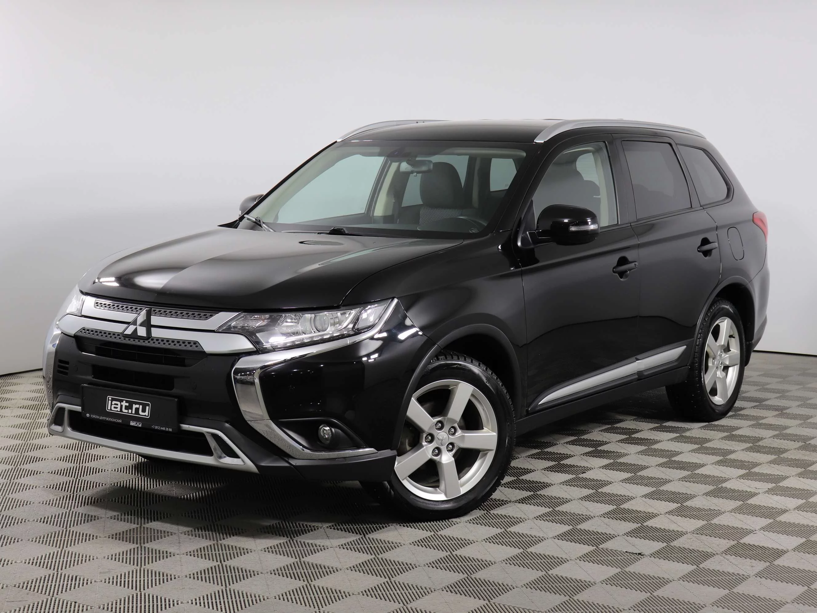 Mitsubishi Outlander 2.0 CVT (146 л.с.), 2019, III поколение Рестайлинг 3,  Черный (продано) – заказ №121039