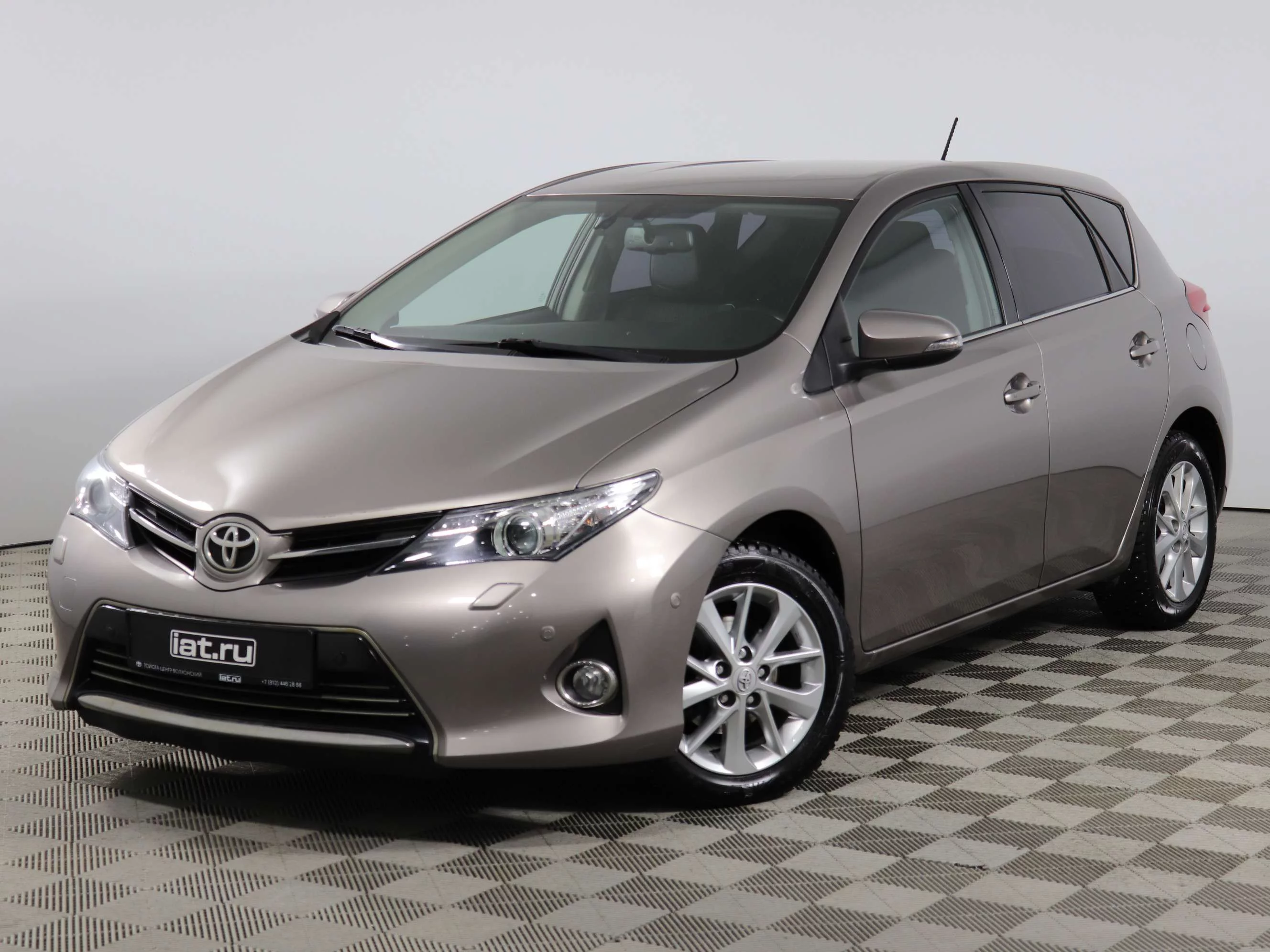 Toyota Auris 1.6 CVT (132 л.с.), 2013, II поколение, Коричневый (продано) –  заказ №121223