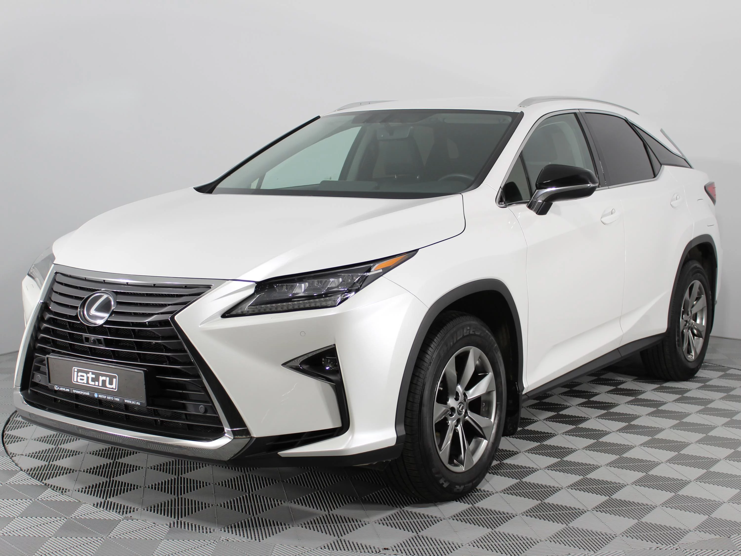 Lexus RX 300 2.0 AT (238 л.с.) 4WD, 2018, IV поколение, Белый (продано) –  заказ №