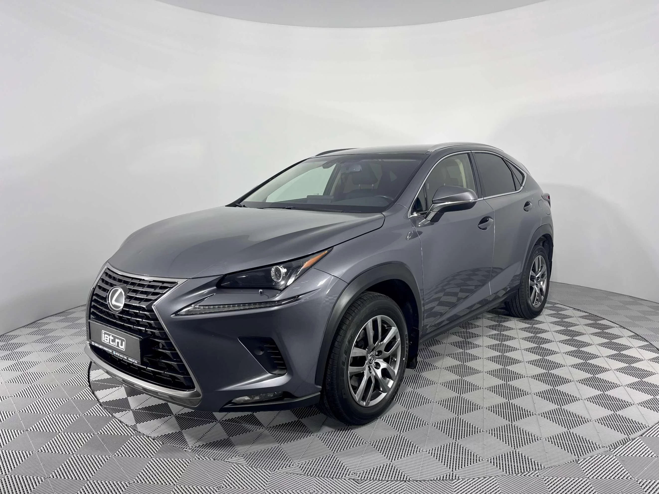 Lexus NX 200 2.0 CVT (150 л.с.) 4WD, 2018, I поколение Рестайлинг, Серый  (продано) – заказ №124722