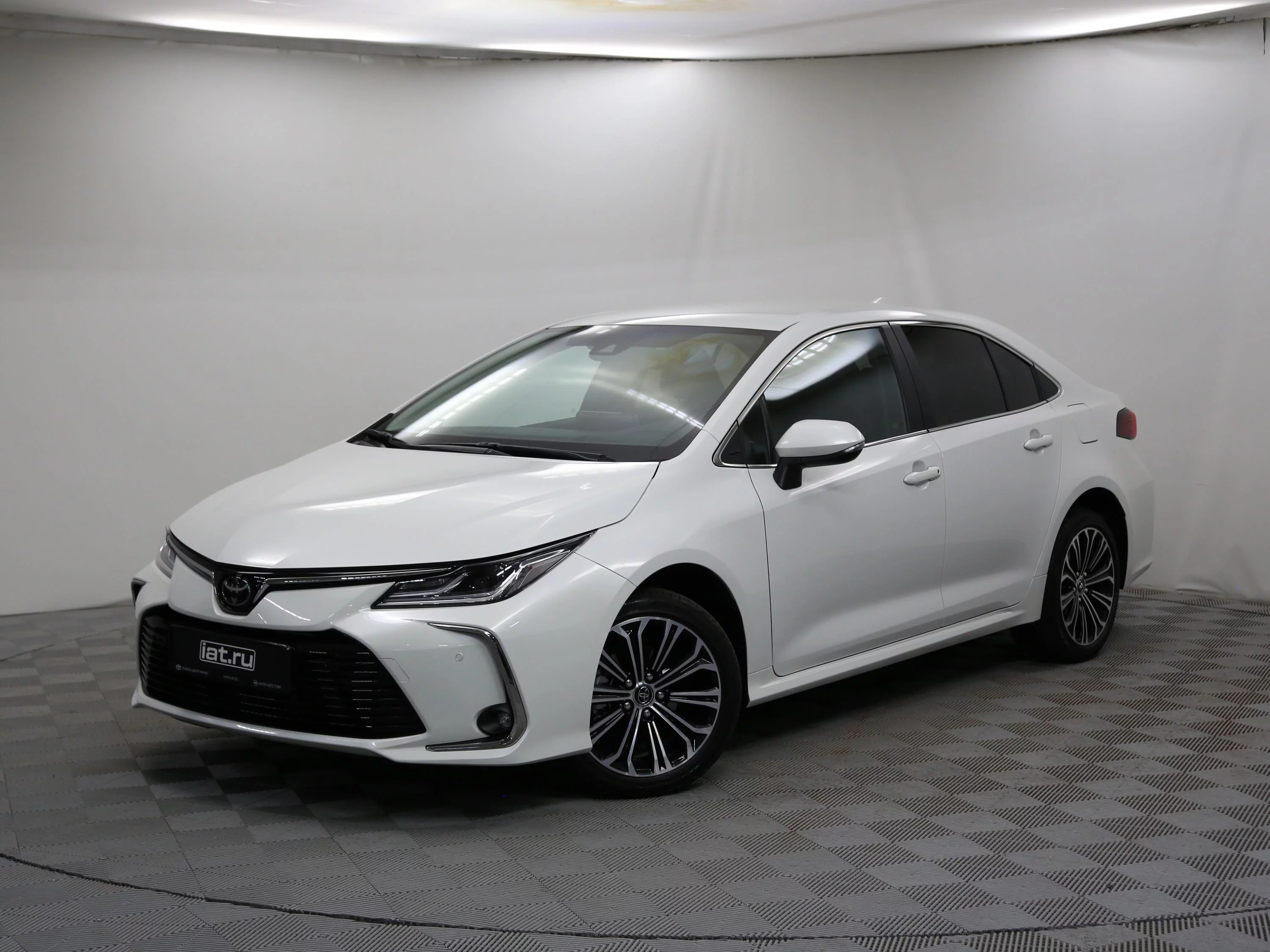 Toyota Corolla 1.6 CVT (122 л.с.), 2021, XII поколение (E210), Белый  (продано) – заказ №93614