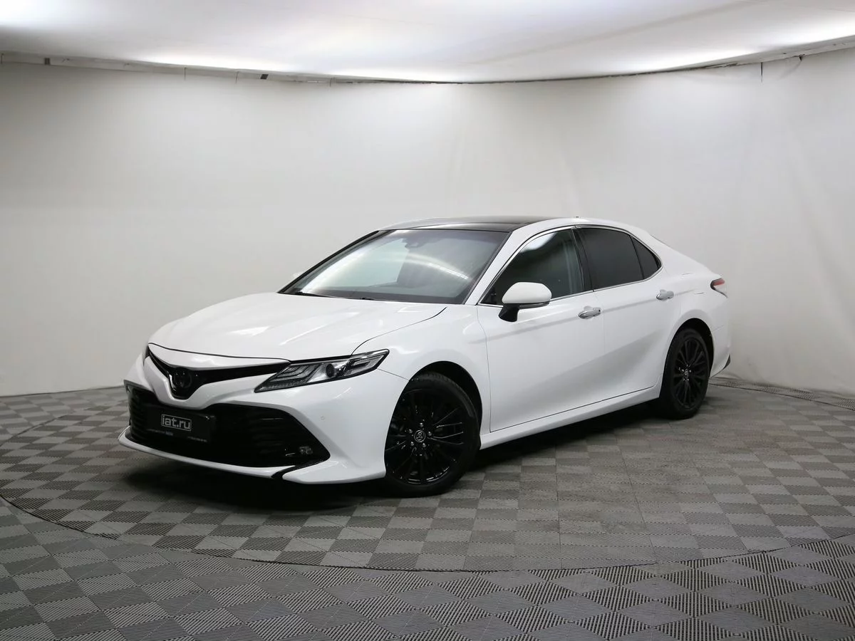 Toyota Camry 2.5 AT (181 л.с.), 2018, VIII поколение (XV70), Белый  (продано) – заказ №132053