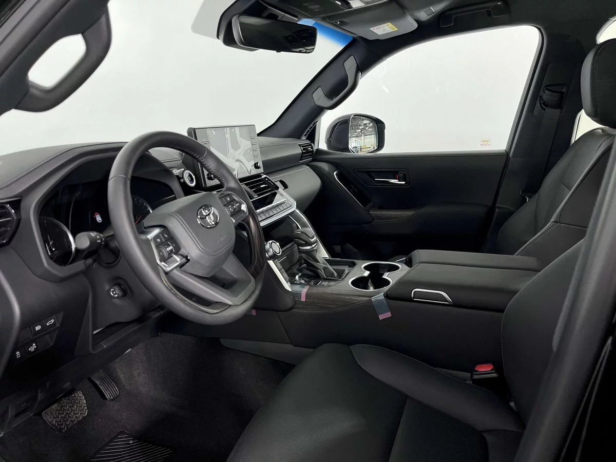 Новый Toyota Land Cruiser 2022 3.4d AT (299 л.с.) 4WD Комфорт+  - фото 16