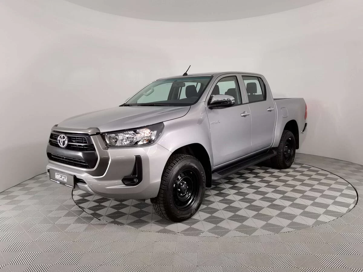 Toyota Hilux 2.4d MT (150 л.с.) 4WD, 2023, VIII поколение Рестайлинг,  Серебристый (продано) – заказ №133253