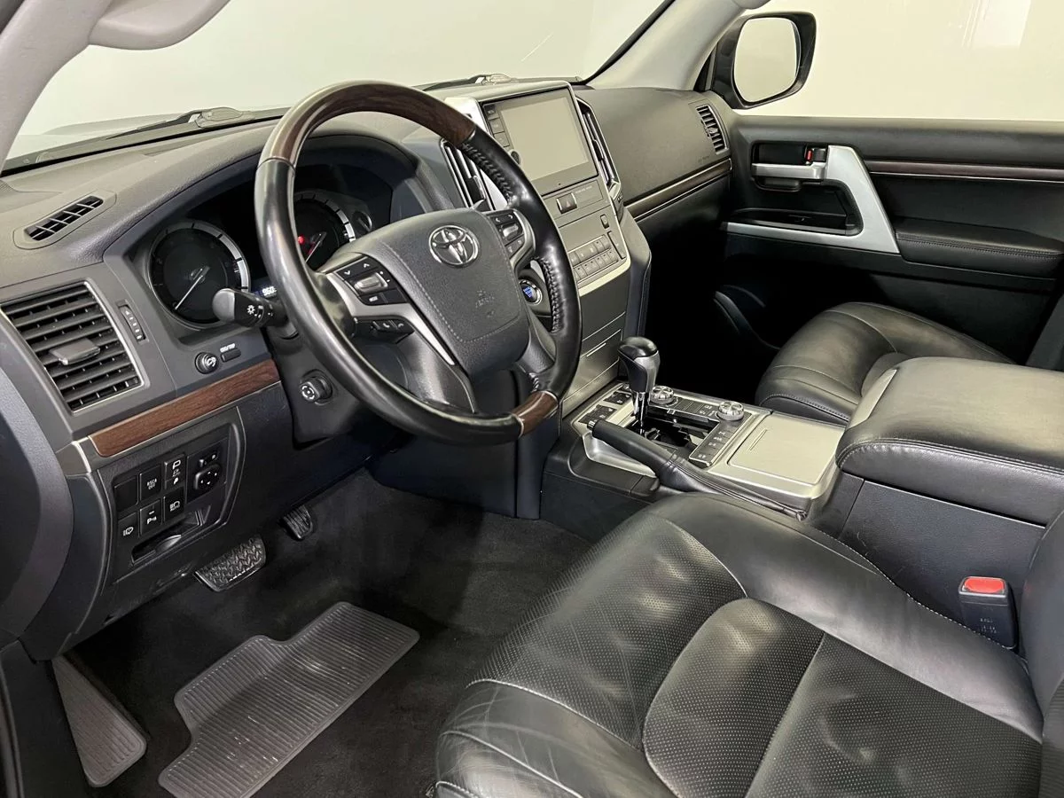 Toyota Land Cruiser 2020 4.6 AT (309 л.с.) 4WD  c пробегом - фото 17