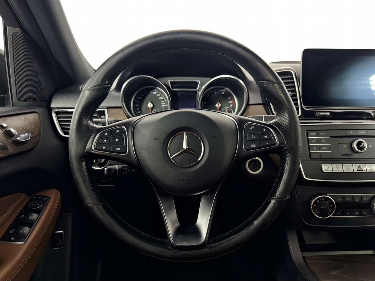 Mercedes-Benz GLE 2018 400 9G-Tronic 3.0 AT (333 л.с.) 4WD GLE 400 4MATIC Особая серия c пробегом - фото 24