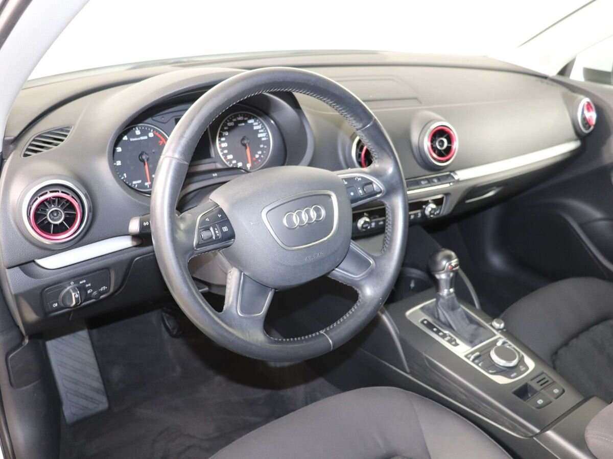 Audi A3 2016 1.4 AMT (125 л.с.) Ambiente c пробегом - фото 17